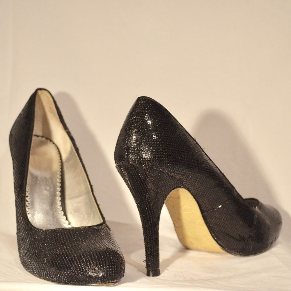 Michaelangelo black sequence heels